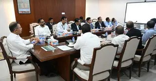 ধানমন্ডি ও গুলশান লেকের সংস্কার এবং এসটিপি সংক্রান্ত বৈঠকে প্রধানমন্ত্রী